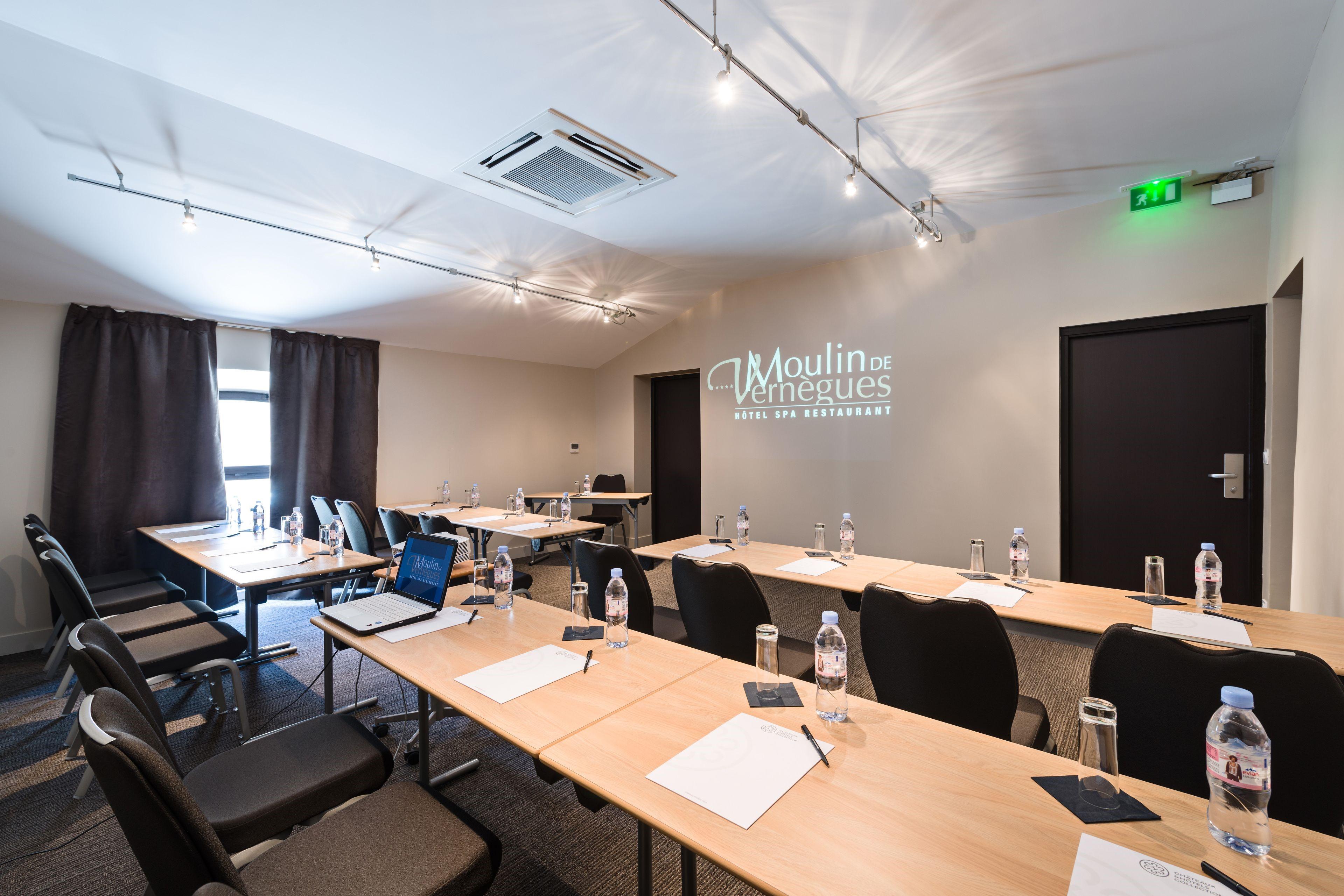 Le Moulin De Vernegues Hotel & Spa Mallemort Εξωτερικό φωτογραφία